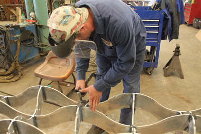 Marc grinding smooth  the welds